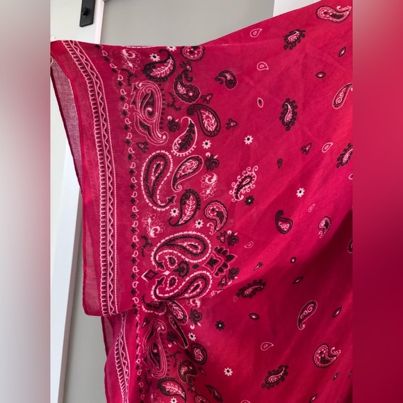Western meets BOHO Red Paisley Kimono Shawl - Picture 3 of 5